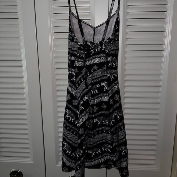 Forever 21 Elephant Dress - Picture 3 of 5